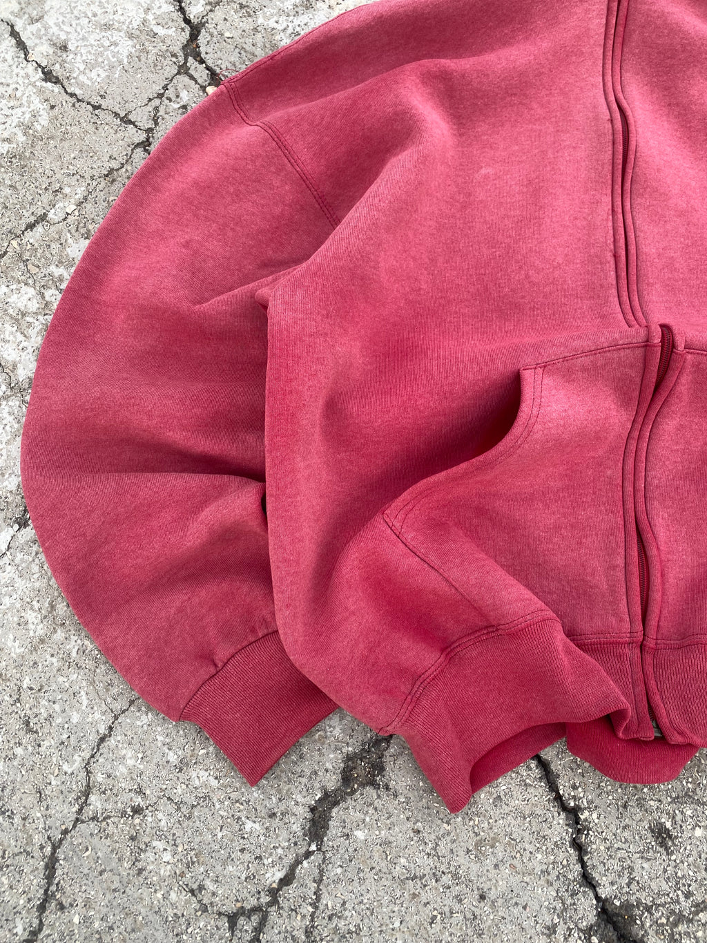 1990'S SUN FADE RUSSELL ATHLETIC ZIP UP HOODIE (XL)
